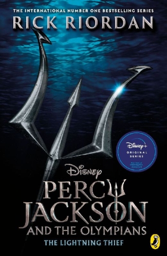 Buchcover und Innenansicht für das Buch: Percy Jackson and the Olympians: The Lightning Thief. Film Tie-In