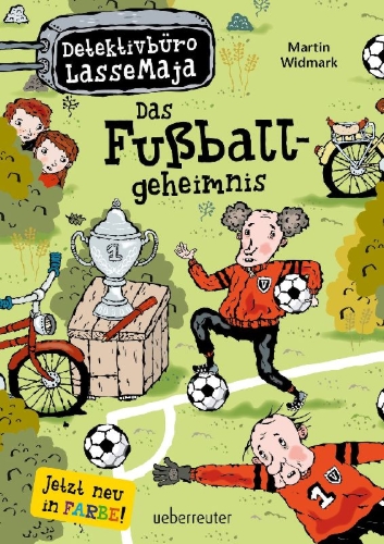 Buchcover und Innenansicht für das Buch: LasseMajas Detektivbyrå. Fotbollsmysteriet