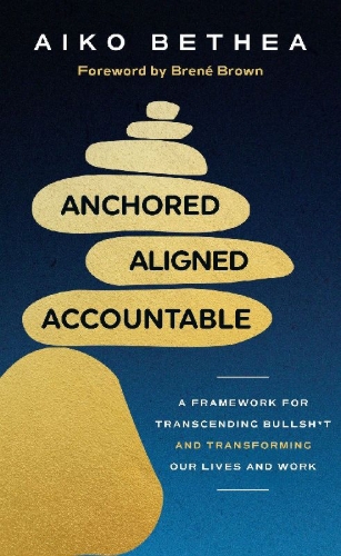 Buchcover und Innenansicht für das Buch: Anchored, Aligned, Accountable