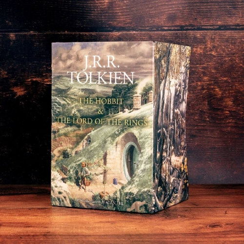 Buchcover und Innenansicht für das Buch: The Hobbit & The Lord of the Rings Boxed Set