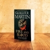 Buchcover und Innenansicht für das Buch: Fire And Blood: 300 Years Before A Game Of Thrones