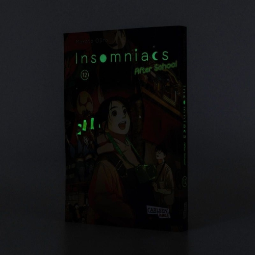 Buchcover und Innenansicht für das Buch: Kimi wa Houkago Insomnia
