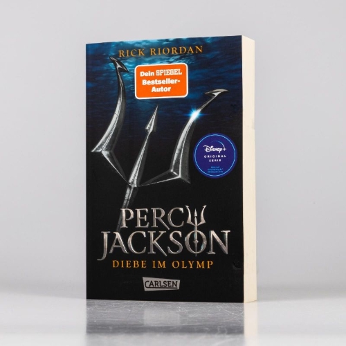 Buchcover und Innenansicht für das Buch: The lightning thief