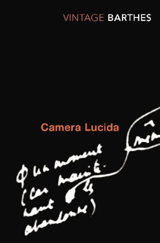 Buchcover und Innenansicht für das Buch: Die helle Kammer