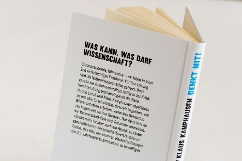 Buchcover und Innenansicht für das Buch: Denkt mit!