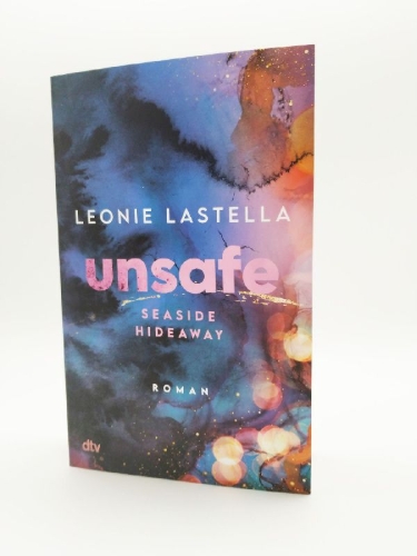 Buchcover und Innenansicht für das Buch: Seaside Hideaway - Unsafe