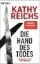 Buchcover und Innenansicht für das Buch: The Bone Hacker