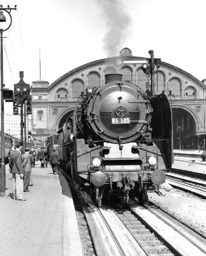 Buchcover und Innenansicht für das Buch: Schnellzüge der Deutschen Reichsbahn Gesellschaft
