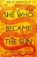 Buchcover und Innenansicht für das Buch: She Who Became the Sun