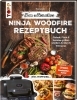 Buchcover und Innenansicht für das Buch: Das ultimative Ninja Woodfire Rezeptbuch