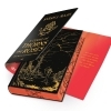 Buchcover und Innenansicht für das Buch: A Court of Thorns and Roses