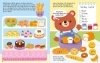 Buchcover und Innenansicht für das Buch: Cosy-Stickerwelt: Ein Tag in der Bäckerei