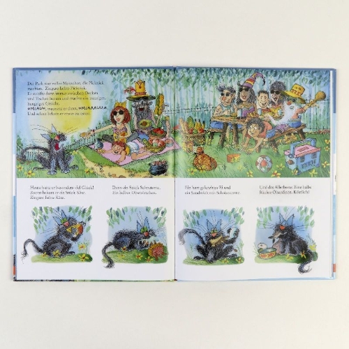 Buchcover und Innenansicht für das Buch: Winnie and Wilbur. Looking for Wilbur