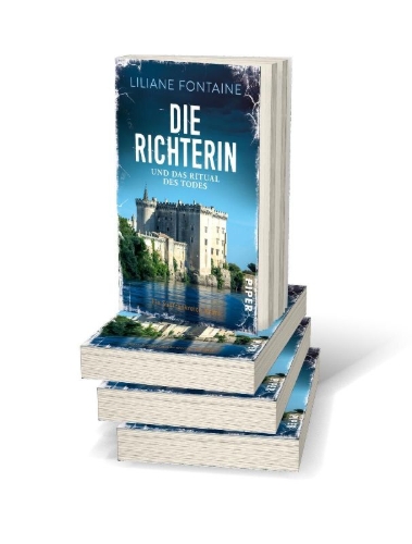 Buchcover und Innenansicht für das Buch: Die Richterin und das Ritual des Todes