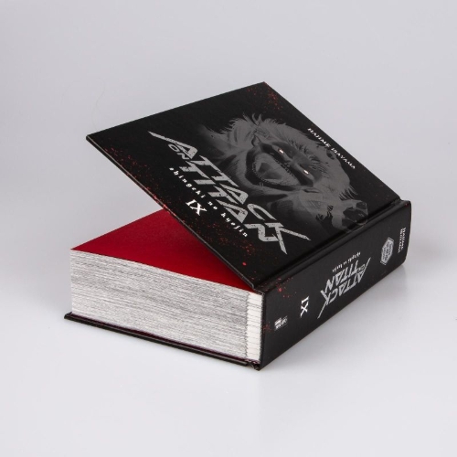 Buchcover und Innenansicht für das Buch: Shingeki no Kyojin