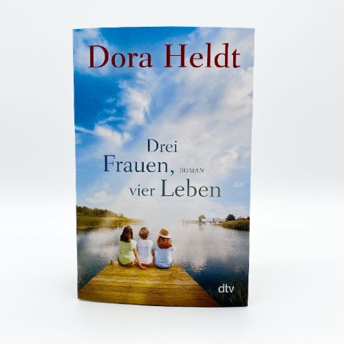 Buchcover und Innenansicht für das Buch: Drei Frauen, vier Leben