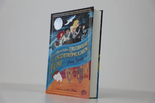 Buchcover und Innenansicht für das Buch: The Unadoptables