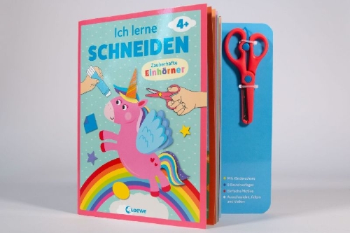 Buchcover und Innenansicht für das Buch: Ich lerne schneiden - Zauberhafte Einhörner