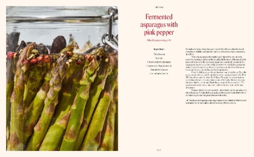 Buchcover und Innenansicht für das Buch: God is a Pickle