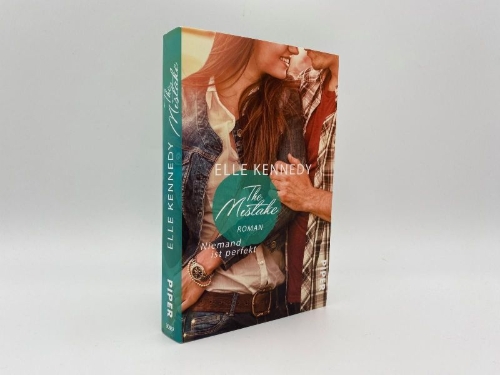 Buchcover und Innenansicht für das Buch: The Mistake