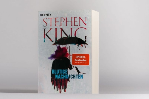 Buchcover und Innenansicht für das Buch: If It Bleeds