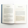 Buchcover und Innenansicht für das Buch: Das 6-Minuten-Schlaftagebuch