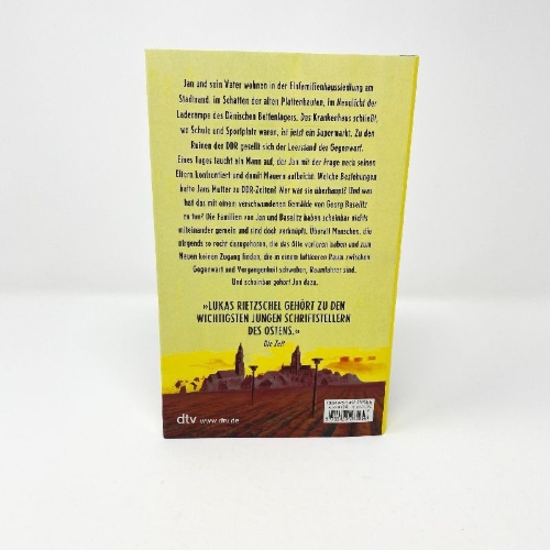 Buchcover und Innenansicht für das Buch: Raumfahrer