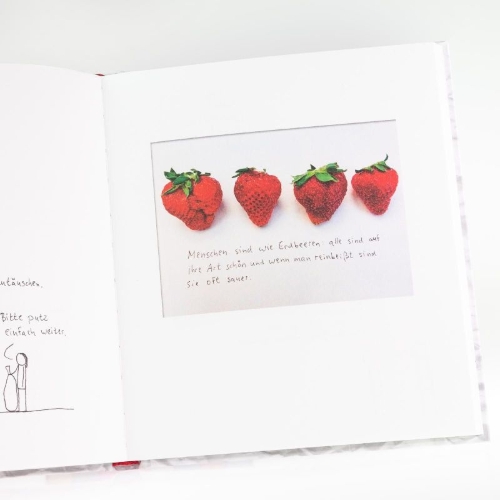 Buchcover und Innenansicht für das Buch: Schweres Geknitter