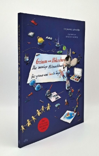 Buchcover und Innenansicht für das Buch: Grimm und Möhrchen - Das zeselige Mitmachbuch für graue und bunte Tage