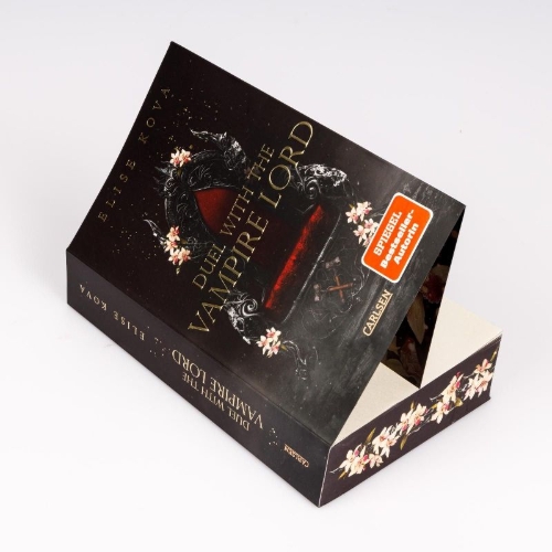 Buchcover und Innenansicht für das Buch: A Duel with the Vampire Lord