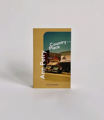Buchcover und Innenansicht für das Buch: Country Place