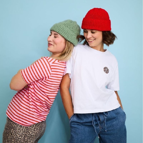 Buchcover und Innenansicht für das Buch: Happy Knits