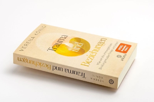 Buchcover und Innenansicht für das Buch: Trauma und Beziehungen