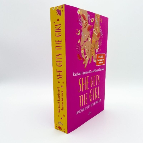 Buchcover und Innenansicht für das Buch: She Gets the Girl