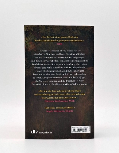 Buchcover und Innenansicht für das Buch: Hier draußen