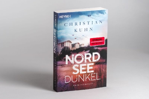 Buchcover und Innenansicht für das Buch: Nordseedunkel