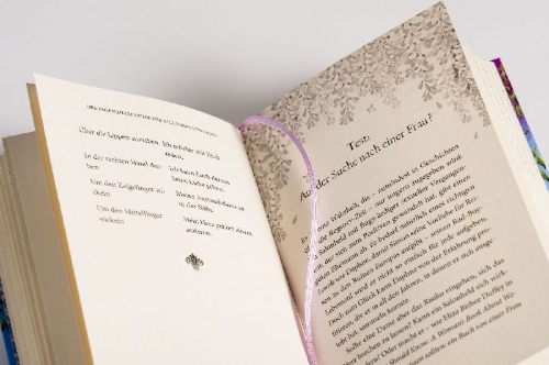 Buchcover und Innenansicht für das Buch: The Little Book of Bridgerton