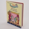 Buchcover und Innenansicht für das Buch: Ella teatterissa