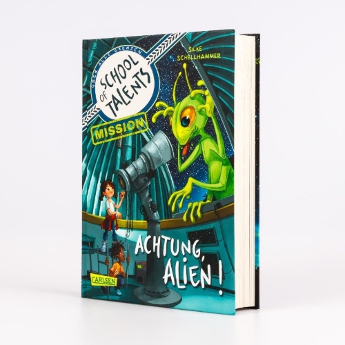 Buchcover und Innenansicht für das Buch: School of Talents Mission 1: Achtung, Alien!