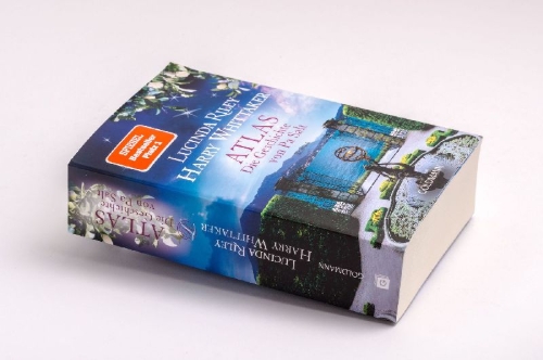 Buchcover und Innenansicht für das Buch: Atlas: The Story of Pa Salt