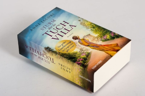 Buchcover und Innenansicht für das Buch: Sturm über der Tuchvilla