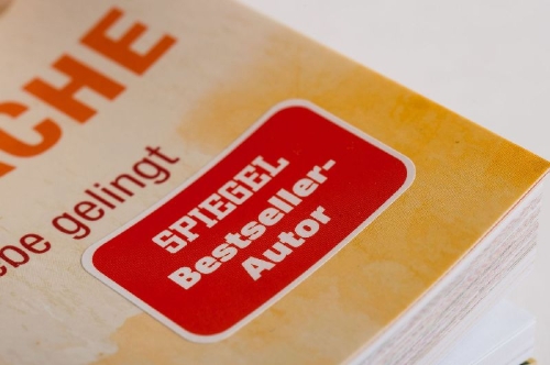 Buchcover und Innenansicht für das Buch: Liebesglück ist keine Glücksache