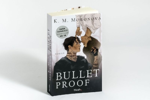 Buchcover und Innenansicht für das Buch: Bulletproof