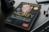 Buchcover und Innenansicht für das Buch: Money
