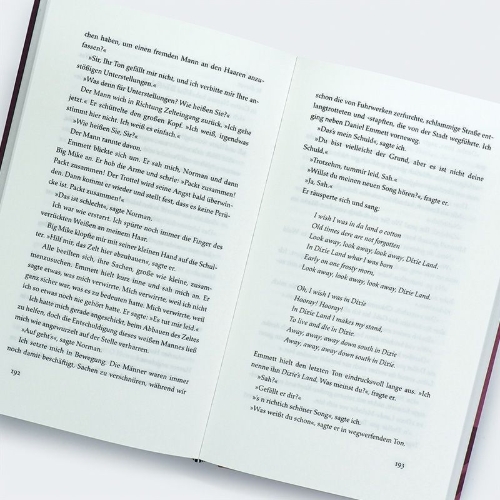 Buchcover und Innenansicht für das Buch: JAMES