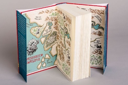Buchcover und Innenansicht für das Buch: Night of the Dragon