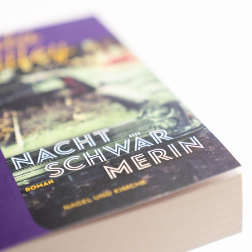 Buchcover und Innenansicht für das Buch: Nightcrawling