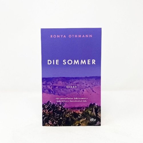 Buchcover und Innenansicht für das Buch: Die Sommer