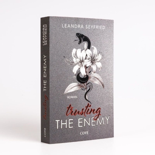 Buchcover und Innenansicht für das Buch: Trusting The Enemy (Sons of Chicago 2)