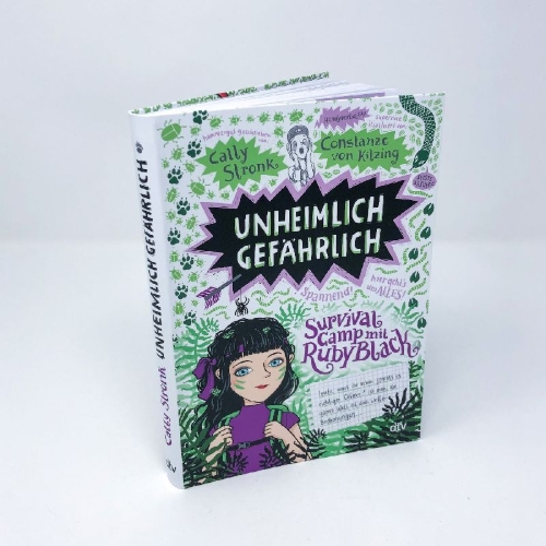 Buchcover und Innenansicht für das Buch: Unheimlich gefährlich - Survivalcamp mit Ruby Black